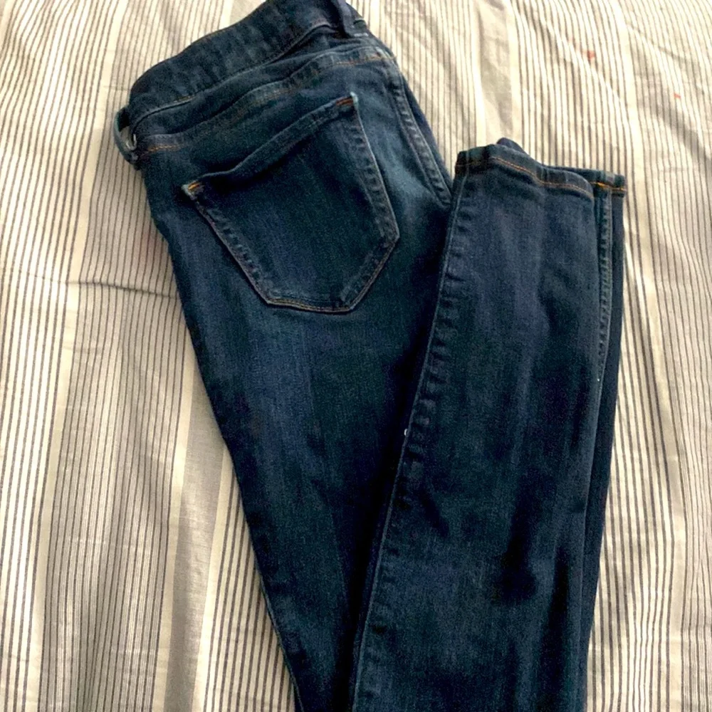Low rise jean leggings from Hollister - Picture 3 of 3